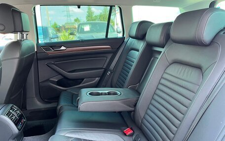 Volkswagen Passat B8 рестайлинг, 2018 год, 2 987 800 рублей, 11 фотография