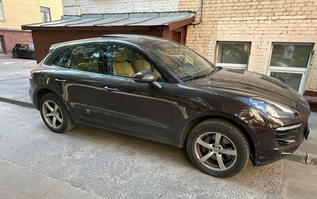 Porsche Macan I рестайлинг, 2017 год, 3 700 000 рублей, 2 фотография