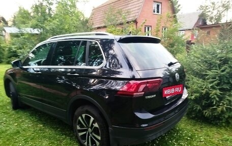 Volkswagen Tiguan II, 2019 год, 2 300 000 рублей, 6 фотография