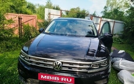 Volkswagen Tiguan II, 2019 год, 2 300 000 рублей, 7 фотография