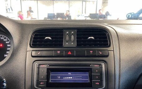 Volkswagen Polo VI (EU Market), 2013 год, 750 000 рублей, 21 фотография