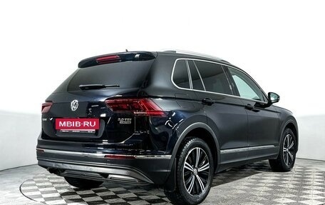 Volkswagen Tiguan II, 2018 год, 1 747 000 рублей, 5 фотография