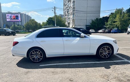 Mercedes-Benz E-Класс, 2016 год, 3 000 000 рублей, 8 фотография