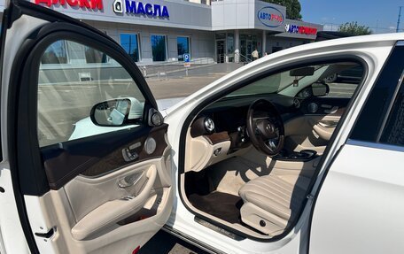 Mercedes-Benz E-Класс, 2016 год, 3 000 000 рублей, 10 фотография