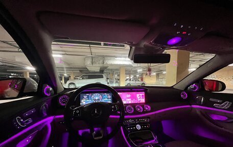 Mercedes-Benz E-Класс, 2016 год, 3 000 000 рублей, 15 фотография