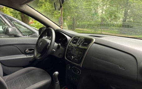 Renault Sandero II рестайлинг, 2017 год, 899 000 рублей, 6 фотография