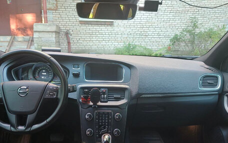 Volvo V40 Cross Country I, 2017 год, 1 720 000 рублей, 9 фотография