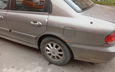 Hyundai Sonata IV рестайлинг, 2003 год, 230 000 рублей, 5 фотография