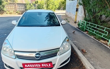 Opel Astra H, 2014 год, 950 000 рублей, 2 фотография