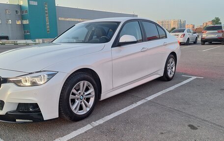 BMW 3 серия, 2017 год, 1 600 000 рублей, 3 фотография