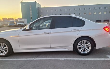 BMW 3 серия, 2017 год, 1 600 000 рублей, 4 фотография