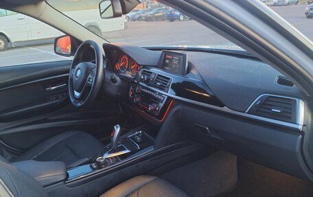 BMW 3 серия, 2017 год, 1 600 000 рублей, 8 фотография