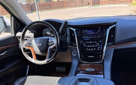 Cadillac Escalade IV, 2016 год, 3 600 000 рублей, 14 фотография