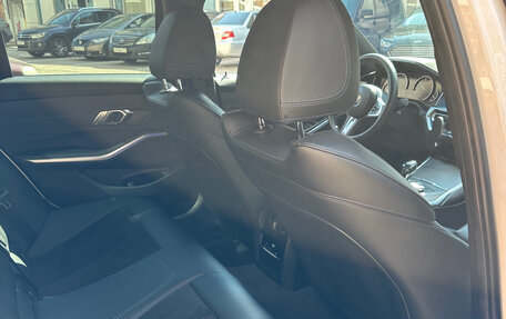 BMW 3 серия, 2019 год, 3 300 000 рублей, 14 фотография