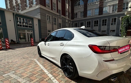 BMW 3 серия, 2019 год, 3 300 000 рублей, 12 фотография