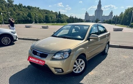 KIA Rio II, 2011 год, 850 000 рублей, 2 фотография