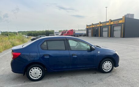 Renault Logan II, 2015 год, 600 000 рублей, 1 фотография