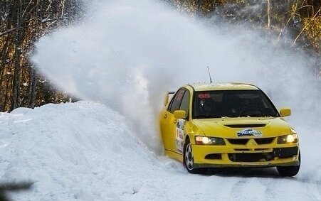 Mitsubishi Lancer Evolution VIII, 2003 год, 500 000 рублей, 2 фотография