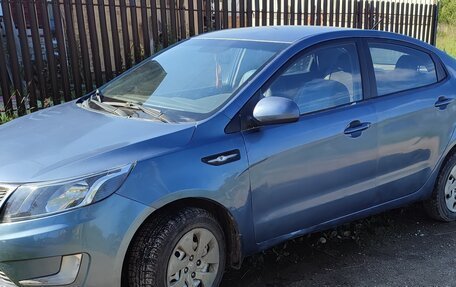 KIA Rio III рестайлинг, 2013 год, 450 000 рублей, 2 фотография