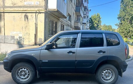 Chevrolet Niva I рестайлинг, 2014 год, 530 000 рублей, 3 фотография