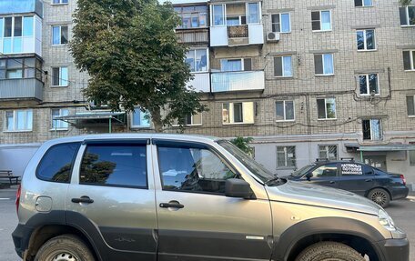 Chevrolet Niva I рестайлинг, 2014 год, 530 000 рублей, 2 фотография