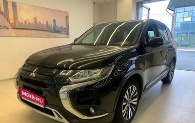 Mitsubishi Outlander III рестайлинг 3, 2021 год, 2 520 000 рублей, 1 фотография