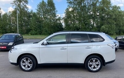 Mitsubishi Outlander III рестайлинг 3, 2014 год, 1 600 000 рублей, 1 фотография