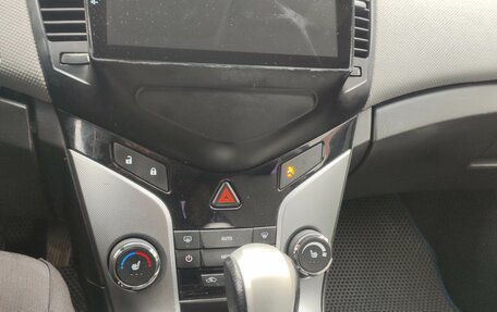 Chevrolet Cruze II, 2012 год, 850 000 рублей, 7 фотография