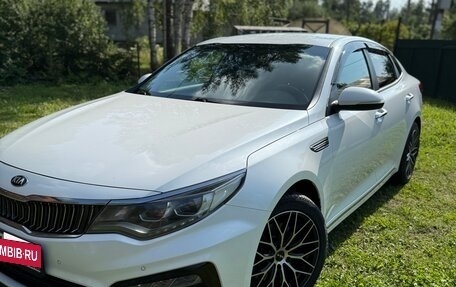 KIA Optima IV, 2018 год, 1 830 000 рублей, 3 фотография