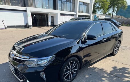Toyota Camry, 2017 год, 2 449 000 рублей, 4 фотография