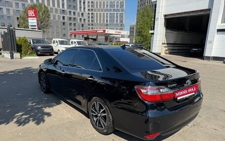 Toyota Camry, 2017 год, 2 449 000 рублей, 5 фотография