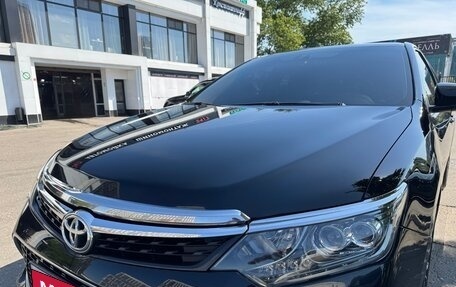 Toyota Camry, 2017 год, 2 449 000 рублей, 3 фотография