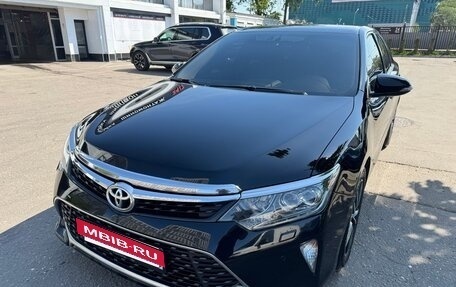 Toyota Camry, 2017 год, 2 449 000 рублей, 10 фотография