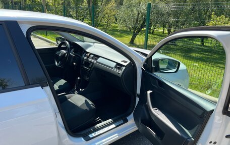 Skoda Rapid I, 2015 год, 900 000 рублей, 12 фотография