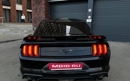 Ford Mustang VI рестайлинг, 2018 год, 2 900 000 рублей, 8 фотография