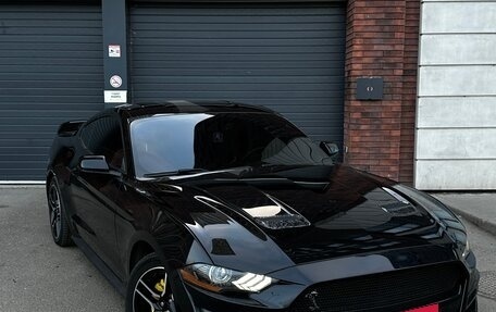 Ford Mustang VI рестайлинг, 2018 год, 2 900 000 рублей, 3 фотография