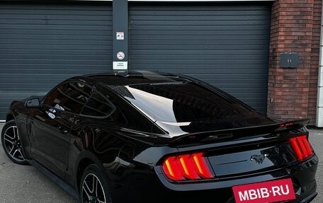 Ford Mustang VI рестайлинг, 2018 год, 2 900 000 рублей, 7 фотография