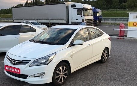 Hyundai Solaris II рестайлинг, 2016 год, 1 100 000 рублей, 3 фотография