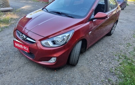 Hyundai Solaris II рестайлинг, 2013 год, 730 000 рублей, 6 фотография
