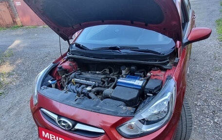 Hyundai Solaris II рестайлинг, 2013 год, 730 000 рублей, 16 фотография