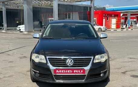 Volkswagen Passat B6, 2005 год, 580 000 рублей, 2 фотография