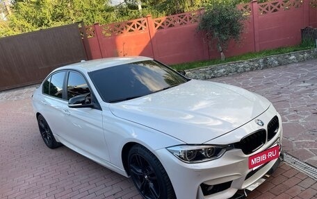 BMW 3 серия, 2018 год, 3 200 000 рублей, 3 фотография