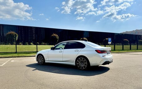 BMW 3 серия, 2019 год, 3 670 000 рублей, 11 фотография