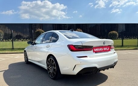 BMW 3 серия, 2019 год, 3 670 000 рублей, 12 фотография