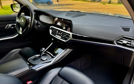 BMW 3 серия, 2019 год, 3 670 000 рублей, 32 фотография