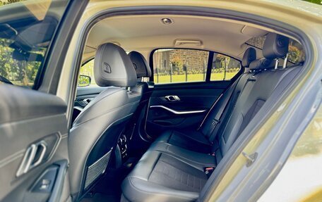 BMW 3 серия, 2019 год, 3 670 000 рублей, 26 фотография