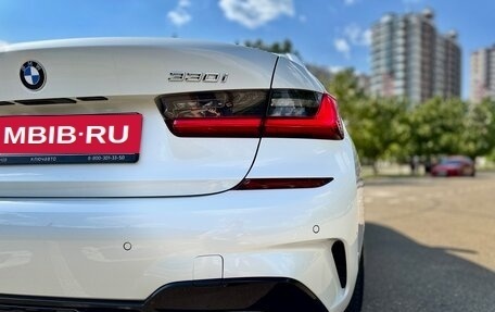 BMW 3 серия, 2019 год, 3 670 000 рублей, 14 фотография