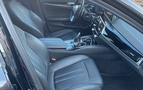 BMW 5 серия, 2019 год, 2 000 000 рублей, 6 фотография