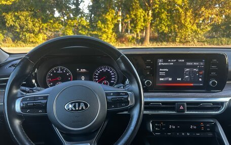 KIA K5, 2021 год, 2 400 000 рублей, 7 фотография