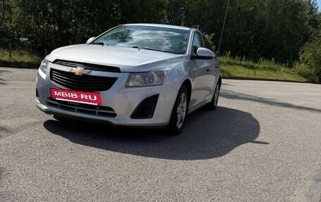 Chevrolet Cruze II, 2013 год, 650 000 рублей, 3 фотография